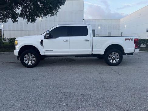 Used 2020 Ford F250 Platinum AWD/4WD image 2