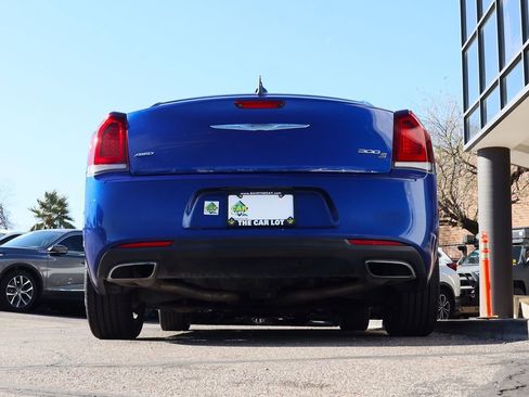 Used 2018 Chrysler 300 S image 12