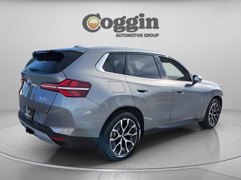 Certified 2025 BMW X3 xDrive30i w/ Premium Package image 4