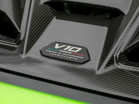 Used 2024 Lamborghini Huracan Tecnica RWD image 37