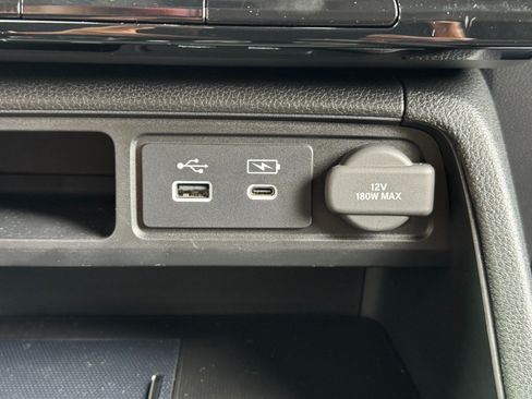 Used 2023 Honda Pilot Touring image 28