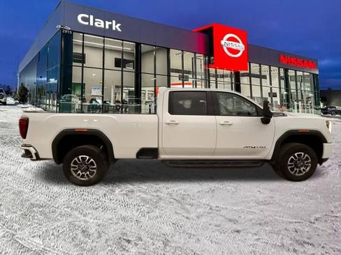 Used 2023 GMC Sierra 3500 AT4 w/ AT4 Preferred Package image 8