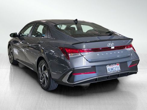 Certified 2025 Hyundai Elantra Sport image 5