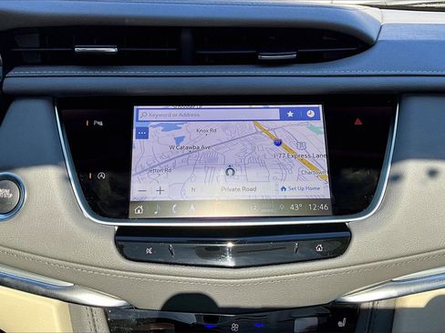 Used 2024 Cadillac XT5 Premium Luxury image 13