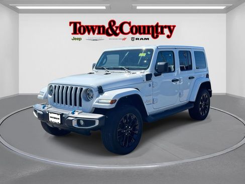 Used 2022 Jeep Wrangler Unlimited Sahara 4xe w/ Cold Weather Group image 3