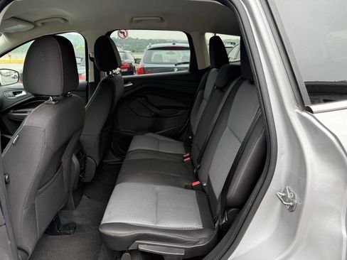 Used 2017 Ford Escape SE w/ Equipment Group 201A AWD/4WD image 14