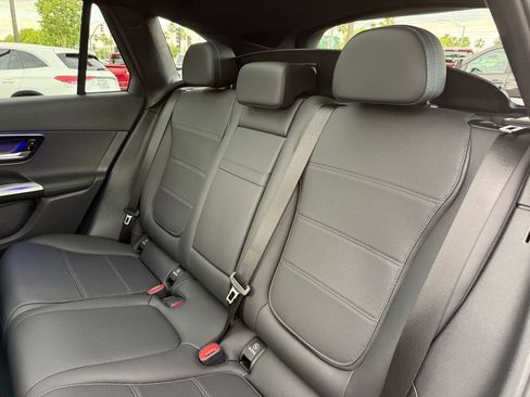 Used 2026 Mercedes-Benz GLC 300 4MATIC image 13