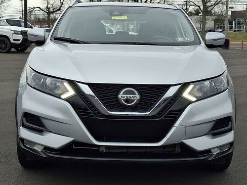 Certified 2021 Nissan Rogue Sport SV w/ Technology Package image 2