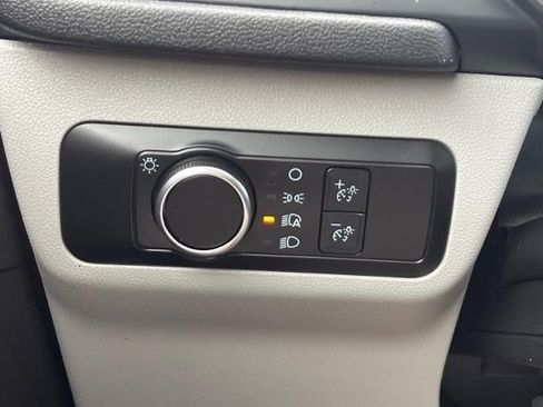 Used 2025 Ford Escape Active image 16