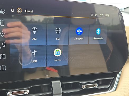 New 2026 Chevrolet Equinox ACTIV w/ Convenience Package III FWD image 30