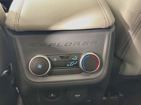 New 2026 Ford Explorer Active w/ Active Comfort Package AWD/4WD image 29