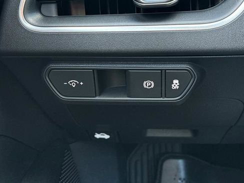 New 2025 Kia K4 LXS image 28