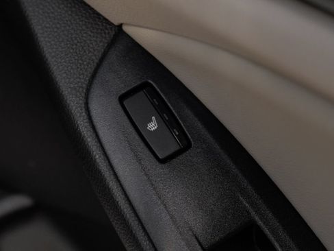 Used 2018 Honda Accord Touring image 60