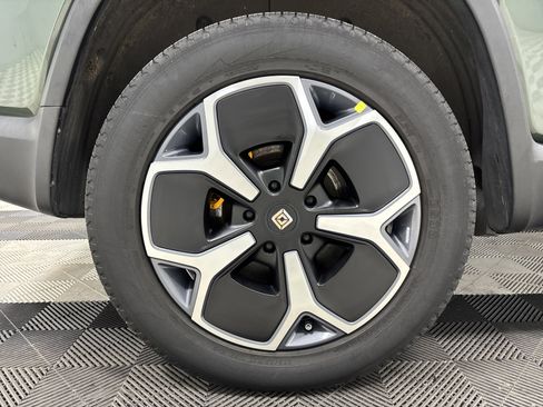 Used 2023 Rivian R1S Adventure AWD/4WD image 12