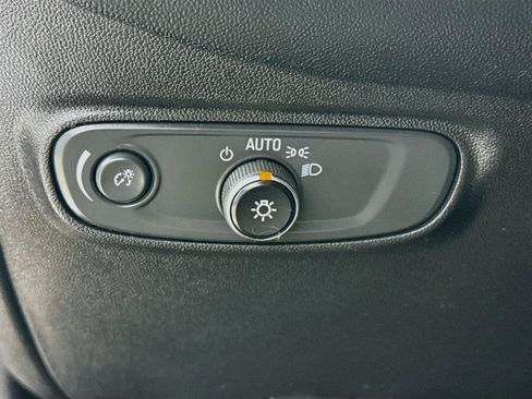 Used 2018 Chevrolet Equinox LT AWD/4WD image 14