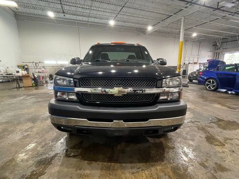Used 2004 Chevrolet Silverado 3500 4x4 Extended Cab w/ Skid Plate Package image 2