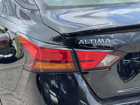 Certified 2025 Nissan Altima 2.5 SV w/ SV Special Edition Package AWD/4WD image 11