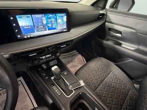 Used 2026 Nissan Kicks SV FWD image 19