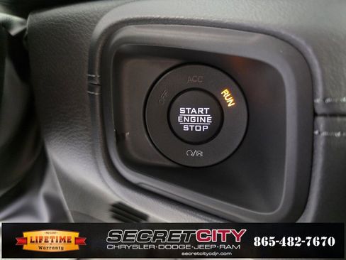 New 2025 Jeep Gladiator Mojave image 24