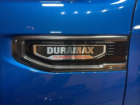 Used 2022 GMC Sierra 1500 AT4 w/ Sierra Safety Plus Package image 11