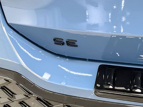 New 2026 Volkswagen Tiguan SE R-Line image 25