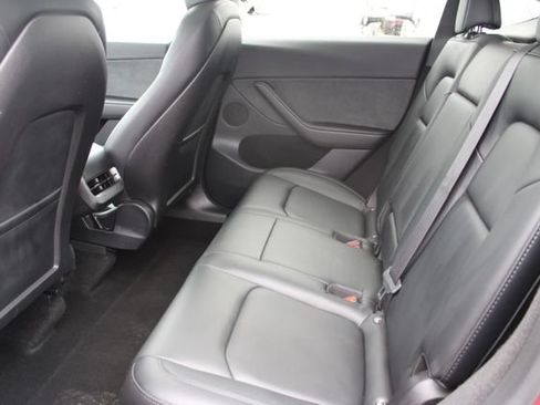 Used 2023 Tesla Model Y Long Range AWD/4WD image 30