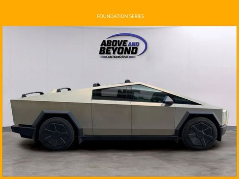 Used 2024 Tesla Cybertruck AWD Crew Cab image 3