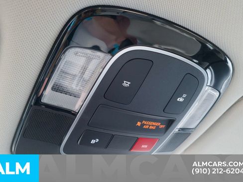 Used 2025 Hyundai Sonata SEL FWD image 29