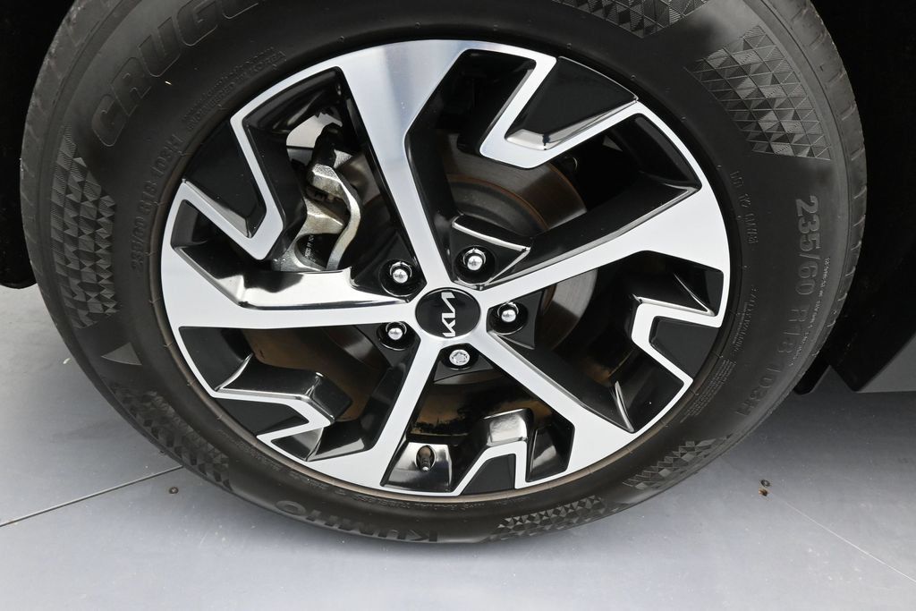 Used 2025 Kia Sportage EX FWD image 43