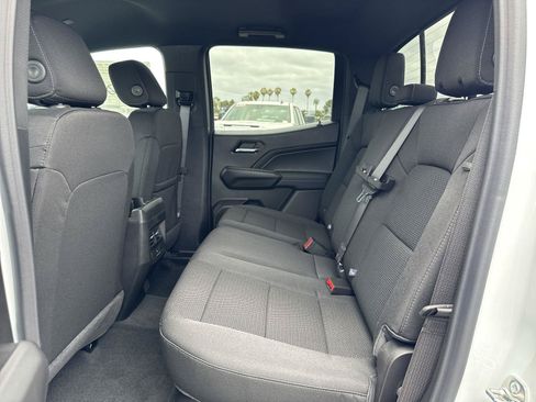 New 2026 GMC Canyon Elevation w/ LPO, Black Badging Package RWD image 23
