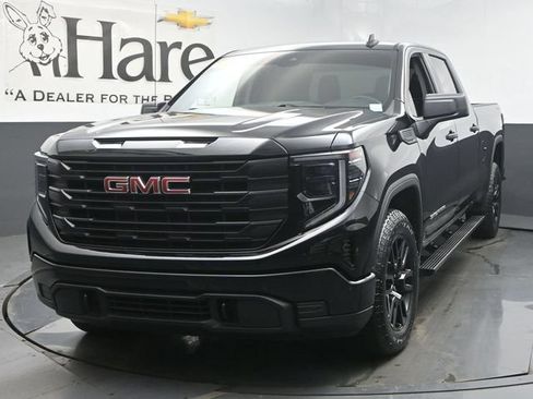 Used 2023 GMC Sierra 1500 Pro w/ Graphite Edition AWD/4WD image 7