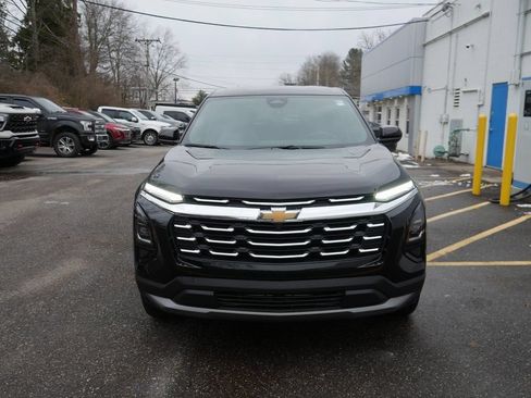 New 2026 Chevrolet Equinox LT w/ Convenience Package II FWD image 9