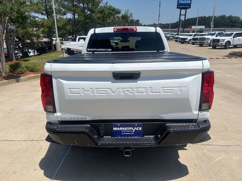 Used 2024 Chevrolet Colorado Trail Boss AWD/4WD image 11