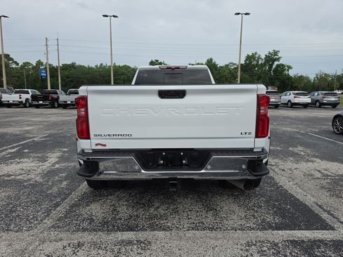 Used 2026 Chevrolet Silverado 3500 LTZ w/ LTZ Plus Package AWD/4WD image 4