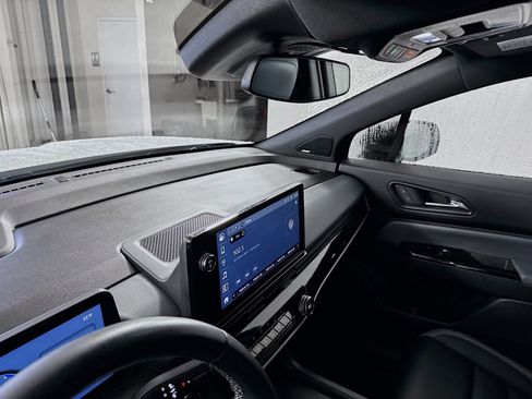 Used 2025 Honda Prologue Touring image 18