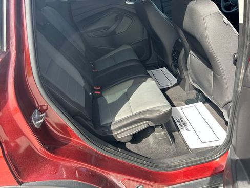 Used 2016 Ford Escape SE w/ Equipment Group 201A AWD/4WD image 28
