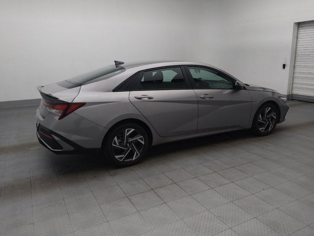 Used 2025 Hyundai Elantra Sport FWD image 10