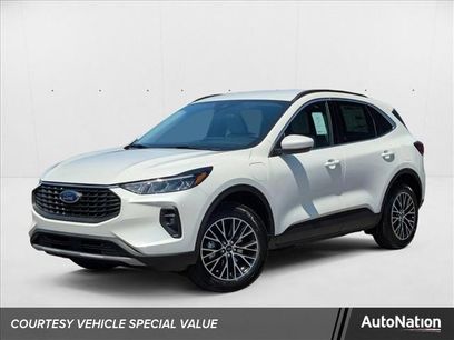 New 2025 Ford Escape SE