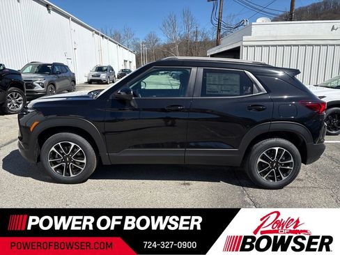 New 2026 Chevrolet TrailBlazer LT w/ LT Cold Weather Package AWD/4WD image 2