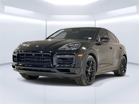 Used 2023 Porsche Cayenne Turbo S image 1