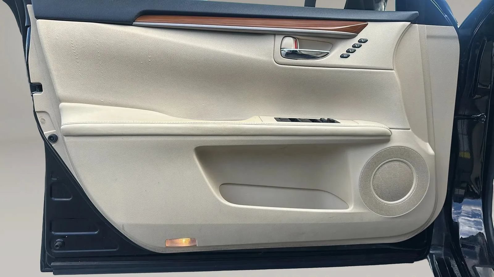 Used 2013 Lexus ES 300h w/ Luxury Pkg FWD image 41