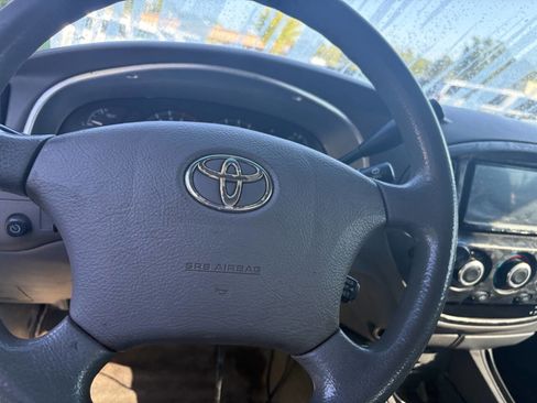 Used 2004 Toyota Tundra SR5 image 6