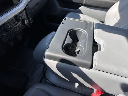 New 2025 Ford F550 4x4 Crew Cab image 25