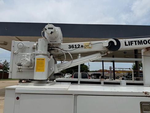 Used 2022 Ford F350 XL w/ Power Equipment Group AWD/4WD image 13