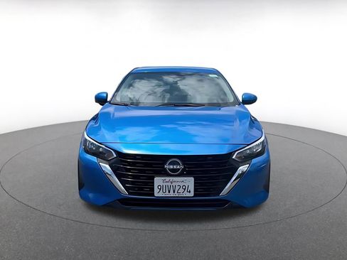 Used 2025 Nissan Sentra SV FWD image 4