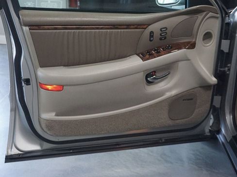 Used 2004 Buick Park Avenue Ultra FWD image 17
