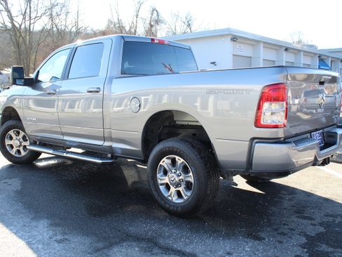 Used 2024 RAM 2500 Big Horn w/ Sport Appearance Package image 19