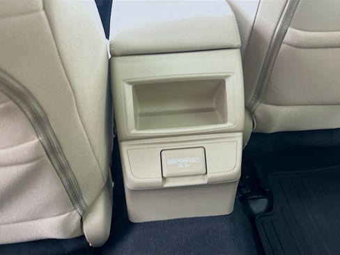 Used 2018 Subaru Outback 2.5i Premium image 28