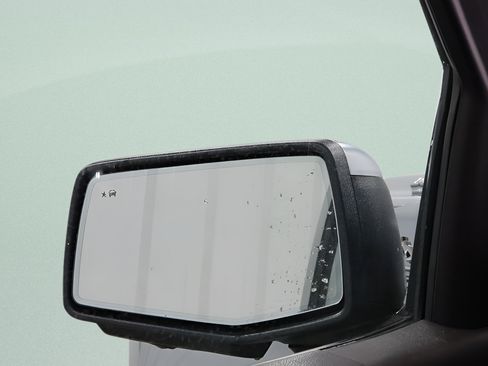 Used 2024 Chevrolet Silverado 1500 High Country w/ High Country Premium Package AWD/4WD image 24