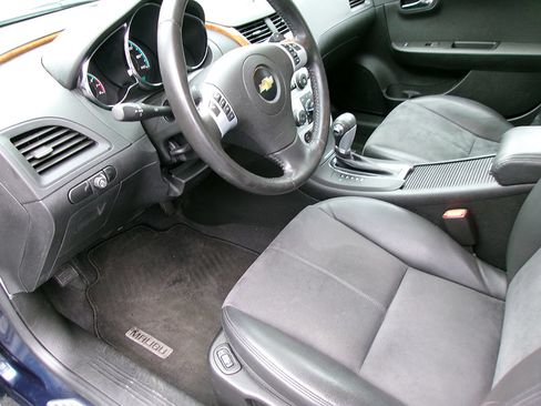 Used 2009 Chevrolet Malibu LT w/ HFV6 Engine Package FWD image 14